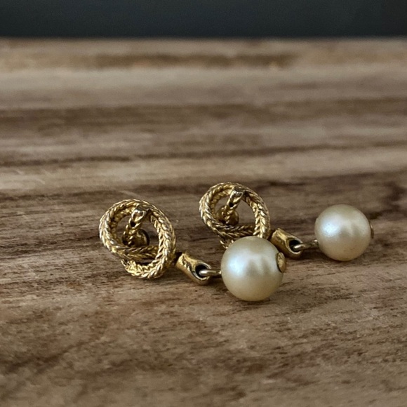 COPY Vintage Knot Earrings - Picture 1 of 3